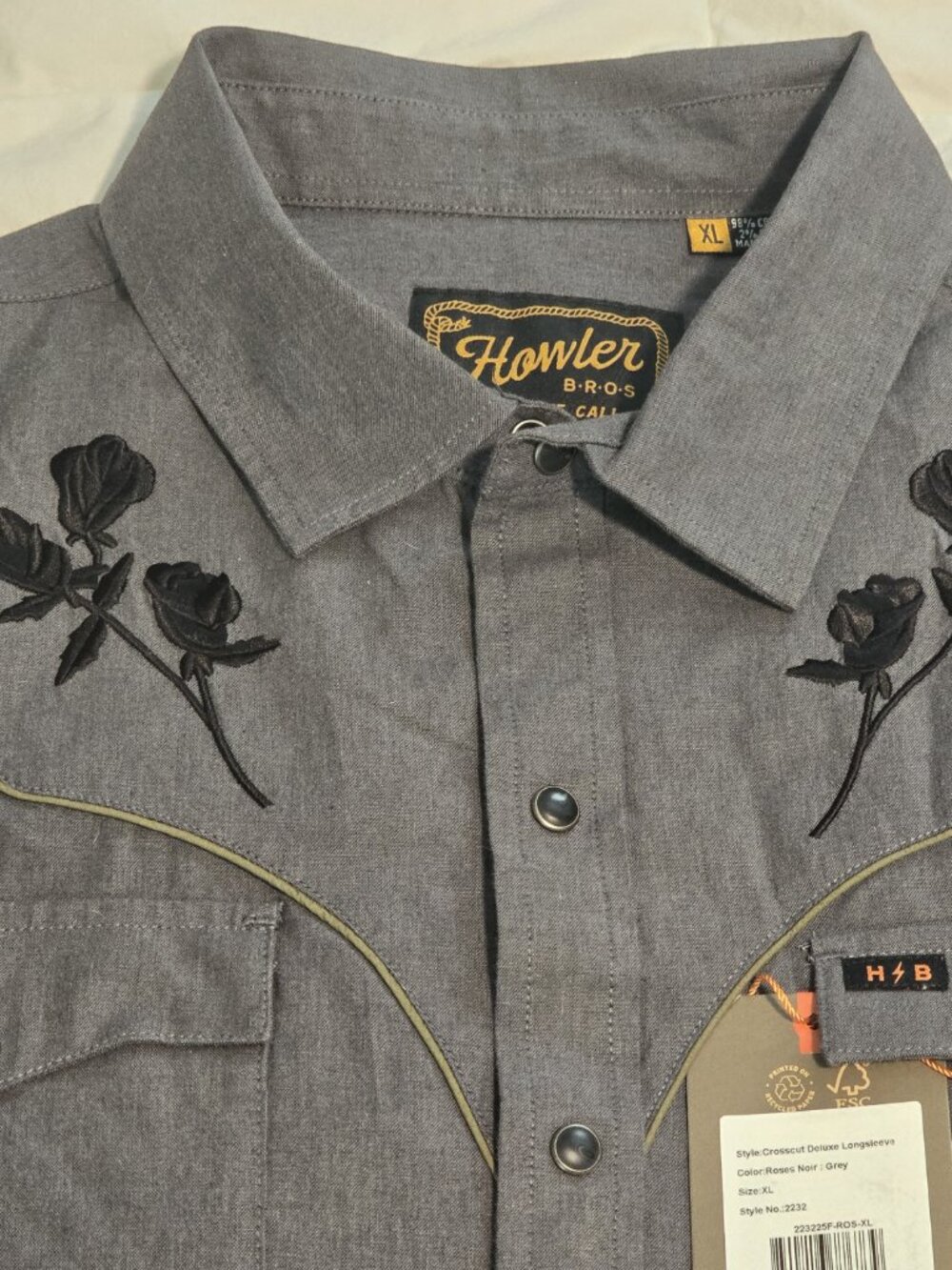 NWT Howler Bros Crosscut Deluxe Snapshirt, Roses Noir-Grey (XL) - Picture 3 of 4